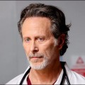 Steven Weber invit� dans la troisi�me saison de Nobody Wants This