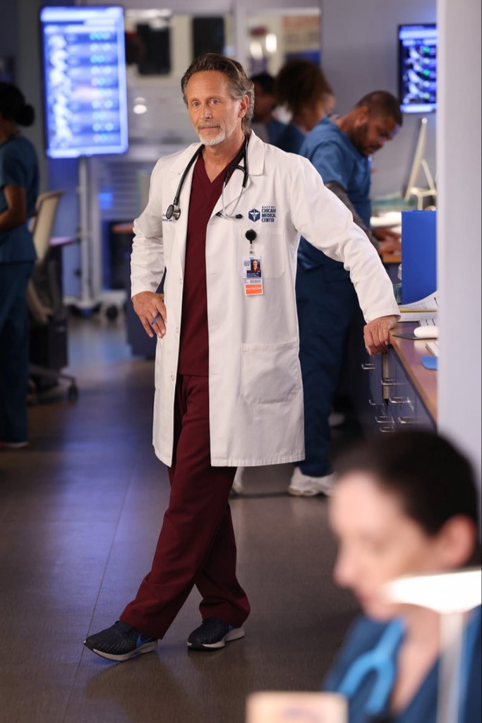 Dean Archer (Steven Weber)
